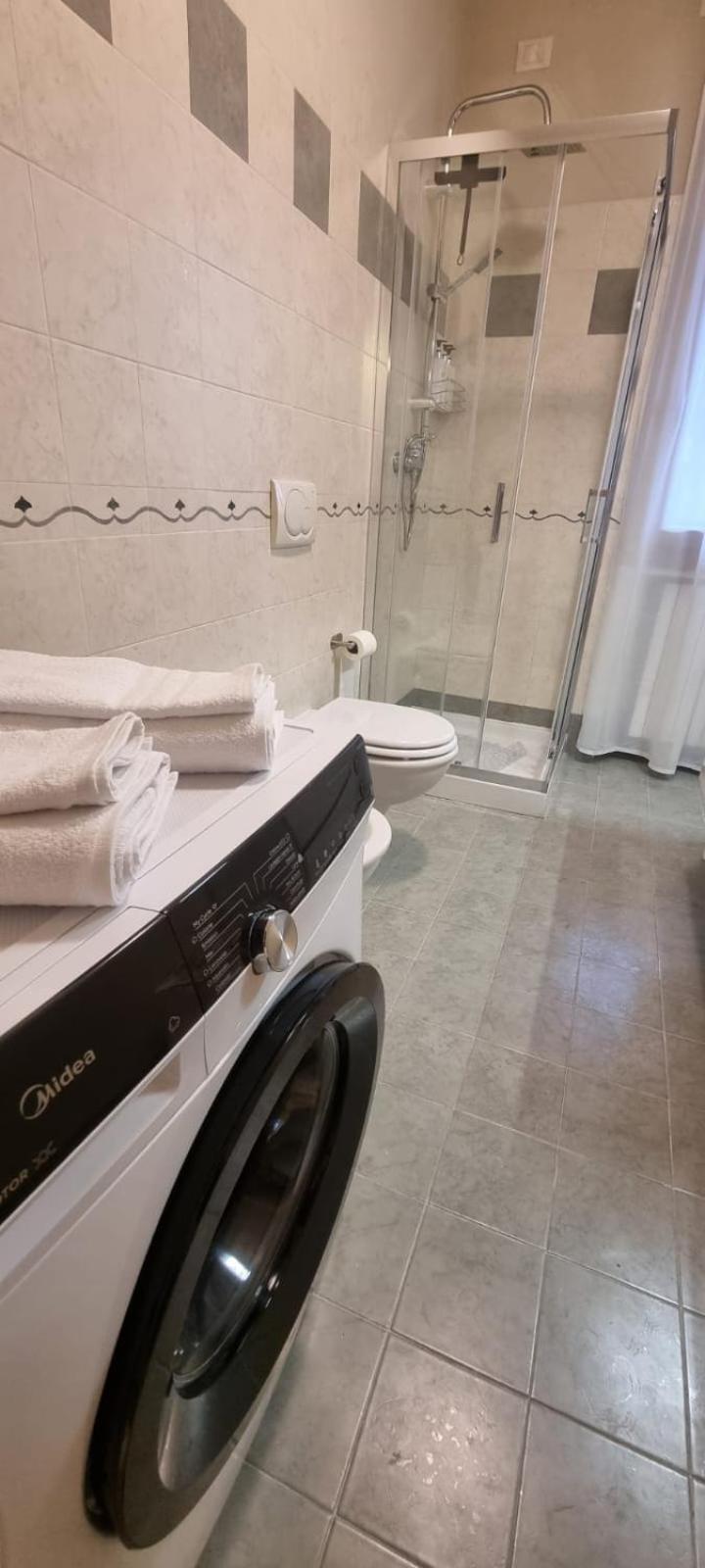 Hoya Apartment Sirmione Bagian luar foto