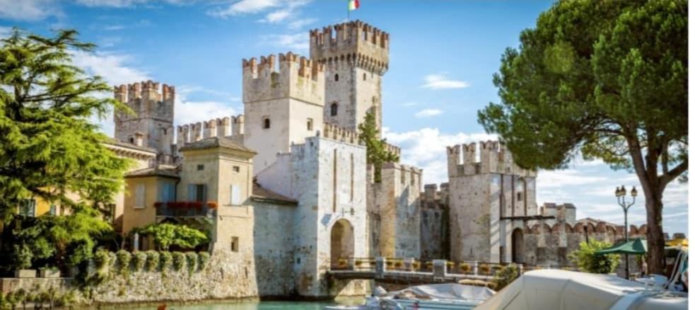 Hoya Apartment Sirmione Bagian luar foto