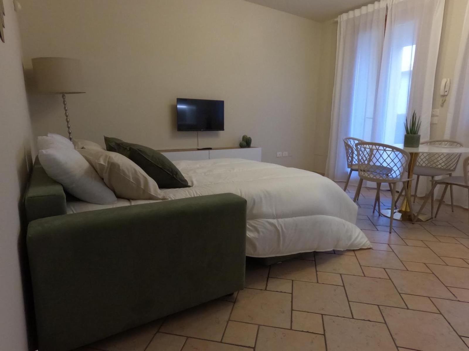 Hoya Apartment Sirmione Bagian luar foto